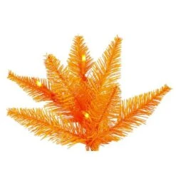 Vickerman Prelit Christmas Tree (433676) -Light Bulbs Shop 433676closemd