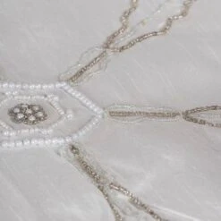 Vickerman Christmas Tree Skirt (504833) -Light Bulbs Shop 5048334md