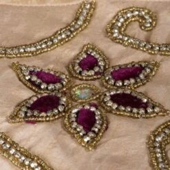 Vickerman Table Runner (505489) 9 Vickerman Table Runner (505489) -Light Bulbs Shop 5054893md